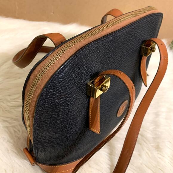 DOONEY & BOURKE Vintage All-Weather-Leather Black/Tan METRO ZIP ZIP Dome Handbag - Picture 4 of 16